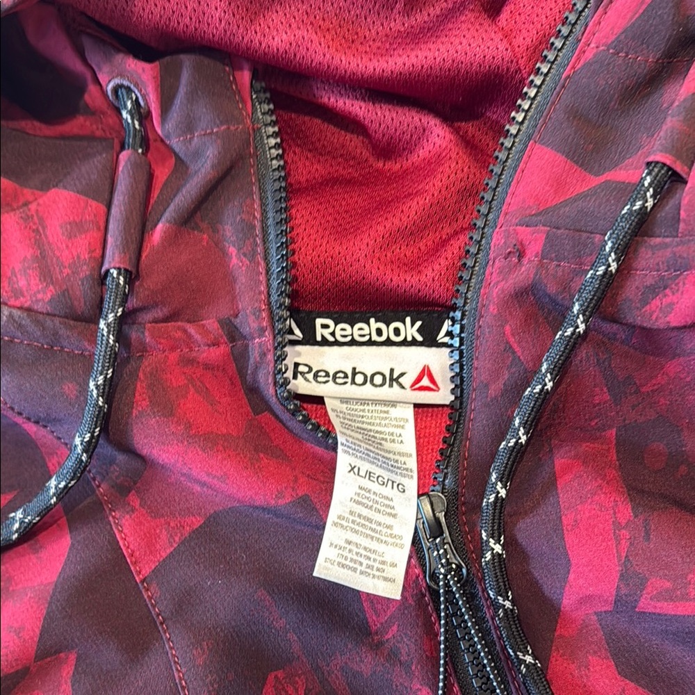 Reebok Men’s Red and Black Patterned Windbreaker - Picture 2 of 3